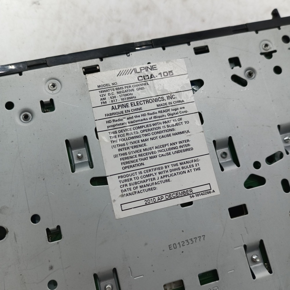 Alpine CDA-105 Car Stereo CD Player Receiver Main Unit Untested No Faceplate a11 - Picture 4 of 7